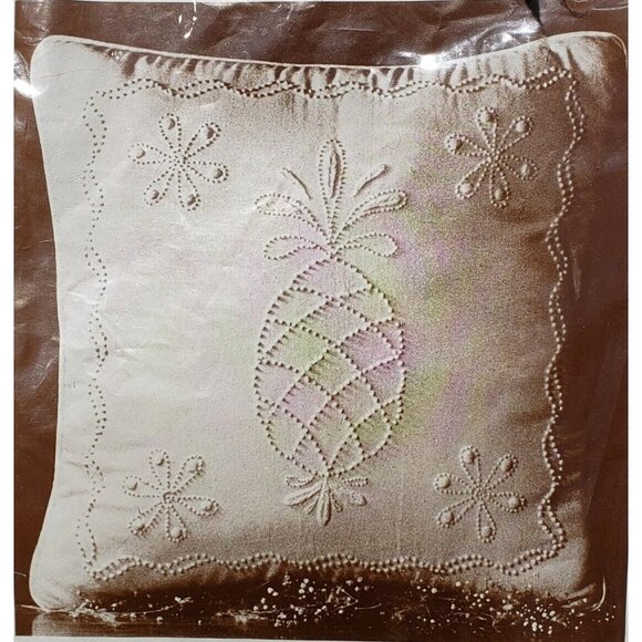 Candlewick Embroidery Kit Lot 4 Christmas Star Ornaments Pillow Pineapple Ducks - Picture 5 of 16